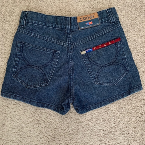Vintage Coogi Jean Shorts, size 0 - Picture 3 of 7